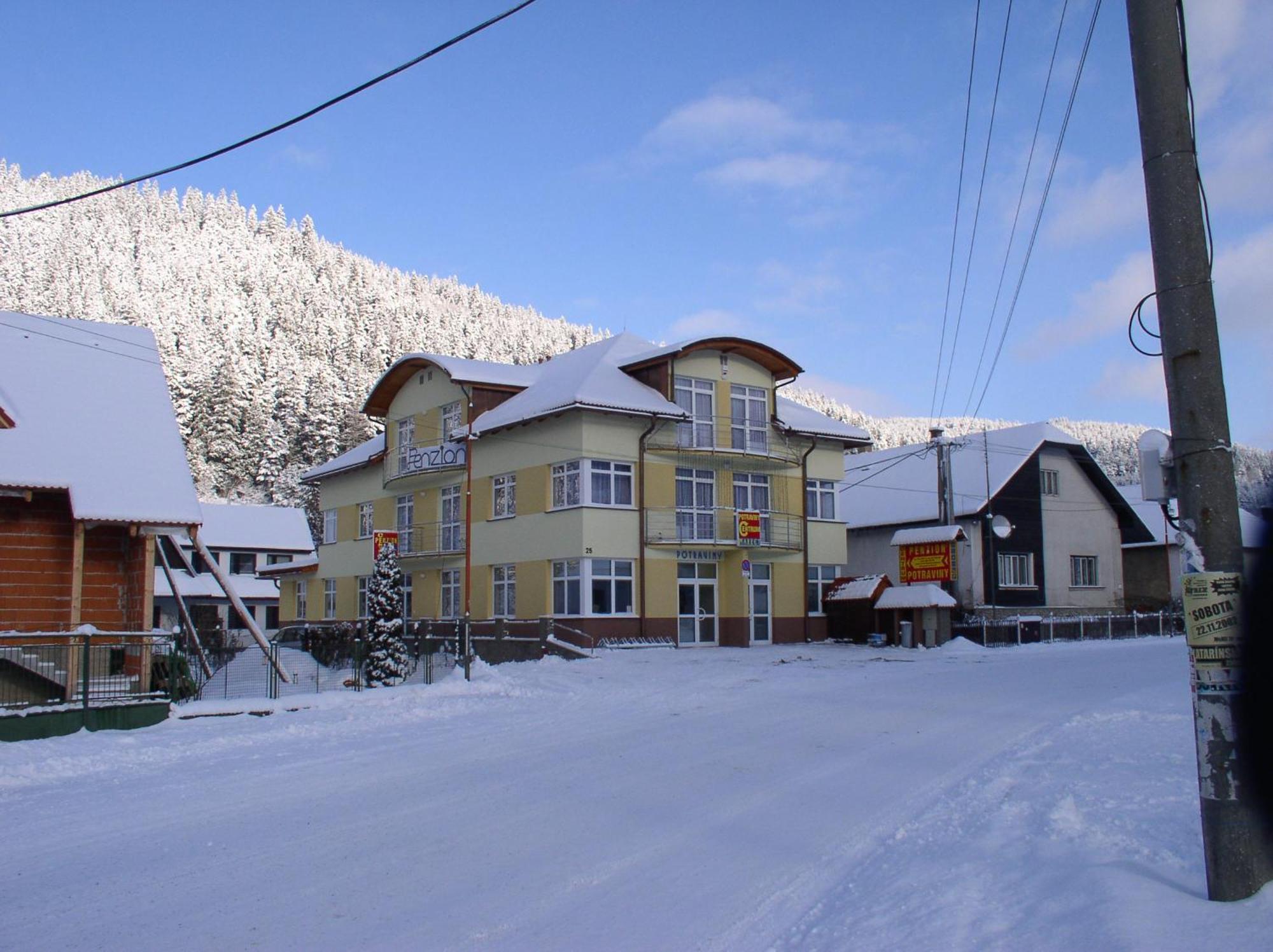 Penzion Centrum Hotel Oravsky Biely Potok Eksteriør billede